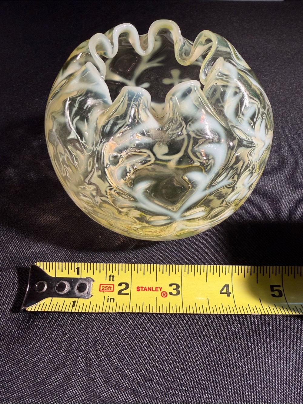 Fenton Vaseline Glass Yellow Rose/Posy Bowl Spanish Lace Pattern - Picture 6 of 6